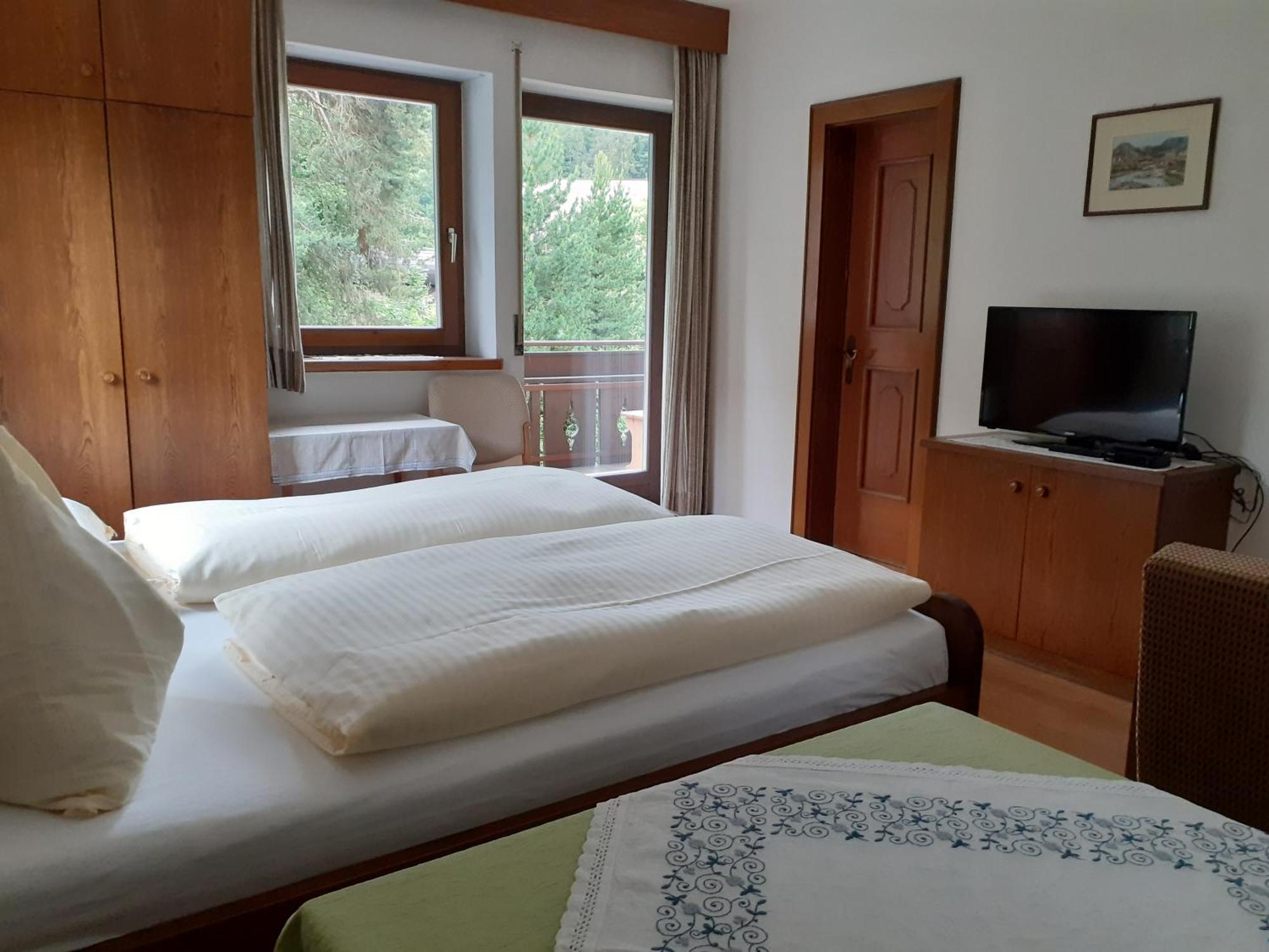 Residence Rienz Chienes Luaran gambar